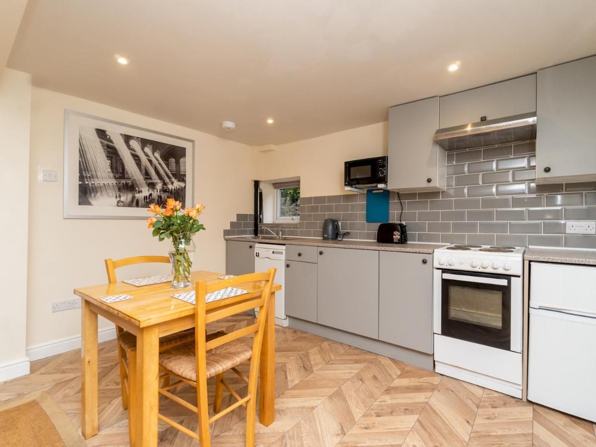 Pass The Keys Lovely 1 Bed Apartment With Free Parking Bath Exterior foto